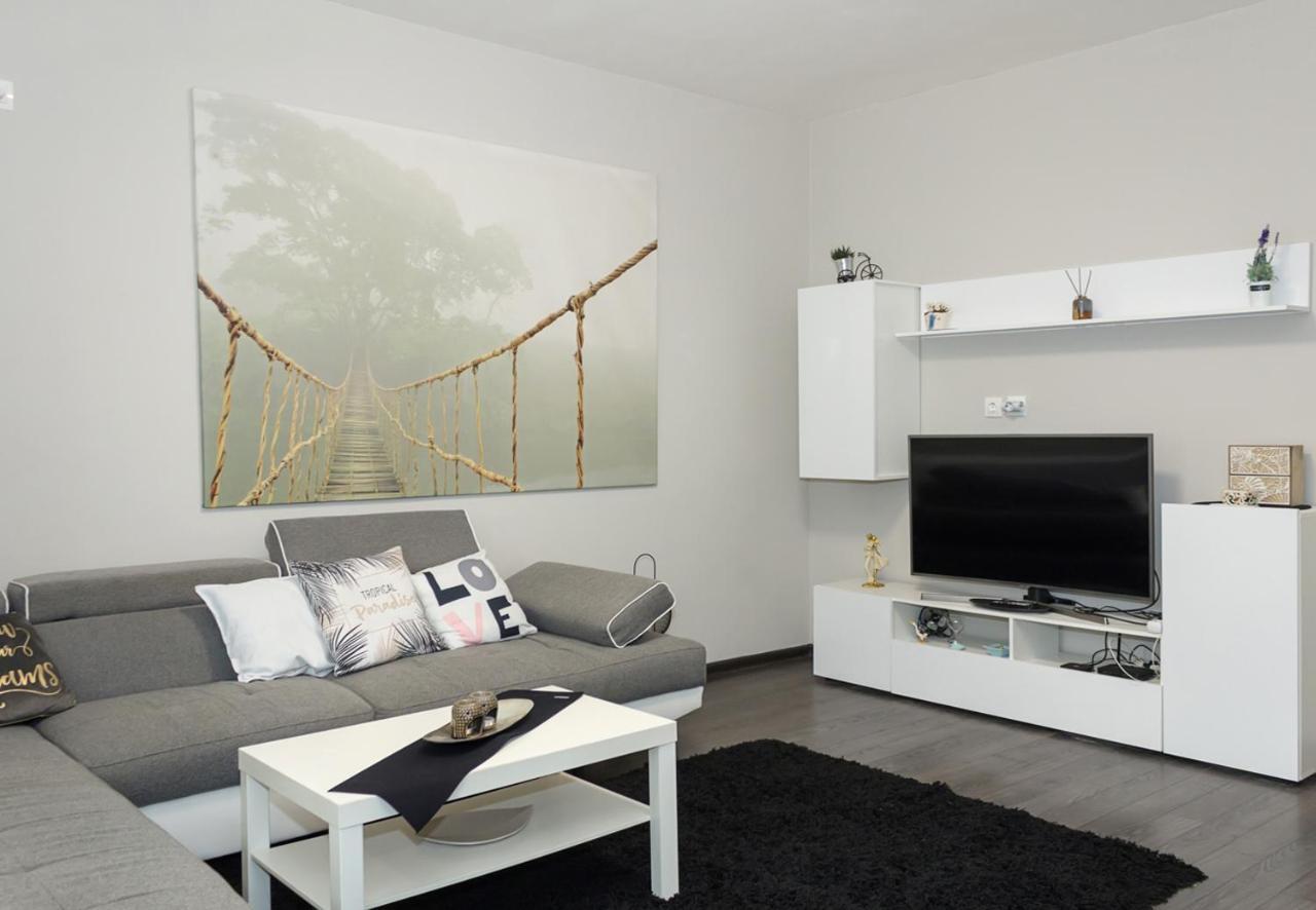 Cosy And Modern 1Bd Flat Near The City Centre By Flat Mаnager Varna Exterior foto